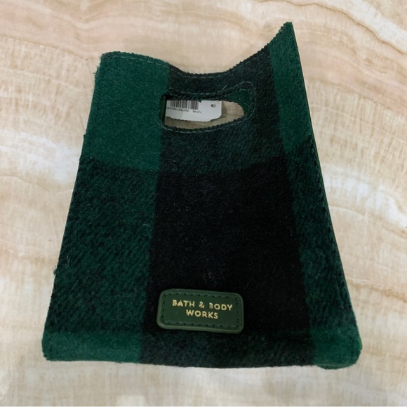 Bath & Body Works green plaid reusable gift bag BBW - Picture 5 of 5